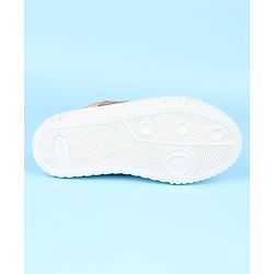 Cute Walk by Babyhug Casual Shoes with 3D Applique - Green