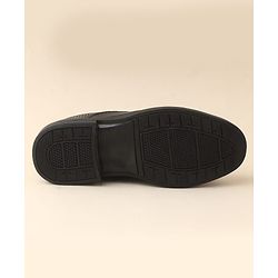 Cute Walk by Babyhug Slip On Solid Oxford Shoes - Black