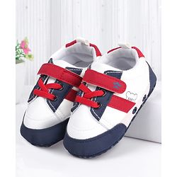 Cute Walk by Babyhug Booties With Velcro Closure & Lace Detailing  & Brand Text Print -Maroon