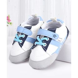 Cute Walk by Babyhug Booties With Velcro Closure & Lace Detailing  & Brand Text Print -Maroon