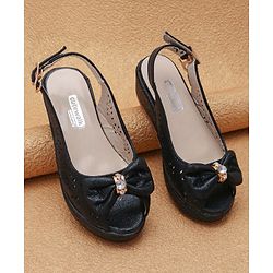 Cute Walk By Babyhug Peep Toes - Black - Size 27 Black