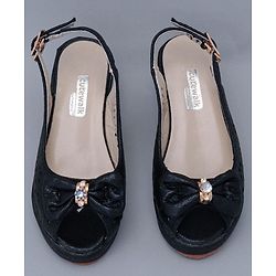 Cute Walk By Babyhug Peep Toes - Black - Size 27 Black