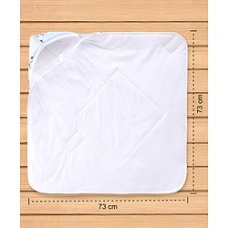 Babyhug 100% Cotton Hooded Quilted Wrapper Penguin Print - Blue| Travel Friendly| Washable and Easy to Maintain| Breathable Fabric| Velcro Closure| Warm and Cozy| New Born Gifting Option