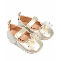 Cute Walk by Babyhug Booties With Bow Applique - Pink