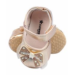 Cute Walk by Babyhug Booties With Bow Applique - Pink