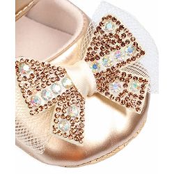 Cute Walk by Babyhug Booties With Bow Applique - Pink