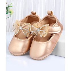 Cute Walk by Babyhug Booties With Bow Applique - Rose Gold
