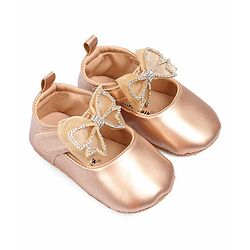 Cute Walk by Babyhug Booties With Bow Applique - Rose Gold