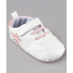 Cute Walk by Babyhug Velcro Closure Booties with Star Applique - Pink & White