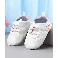 Cute Walk by Babyhug Velcro Closure Booties with Star Applique - Pink & White