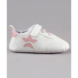 Cute Walk by Babyhug Velcro Closure Booties with Star Applique - Pink & White