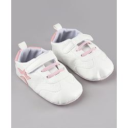 Cute Walk by Babyhug Velcro Closure Booties with Star Applique - Pink & White