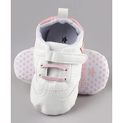 Cute Walk by Babyhug Velcro Closure Booties with Star Applique - Pink & White