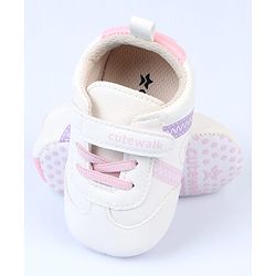 Cute Walk by Babyhug Velcro Closure Printed Booties - Pink & White