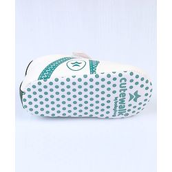 Cute Walk by Babyhug Velcro Closure Printed Booties - Pink & White