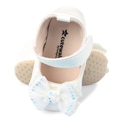 Cute Walk by Babyhug Velcro Closure Booties With Bow Applique - White
