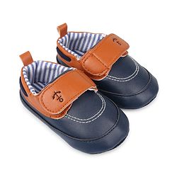 Cute Walk by Babyhug Velcro Closure Solid Booties - Navy Blue