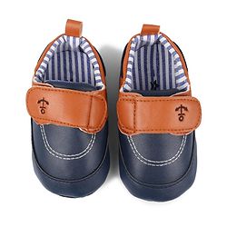 Cute Walk by Babyhug Velcro Closure Solid Booties - Navy Blue
