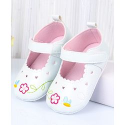 Cute Walk by Babyhug Velcro Closure Booties with Embroidery - White