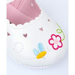 Cute Walk by Babyhug Velcro Closure Booties with Embroidery - White