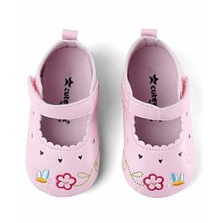 Cute Walk by Babyhug Velcro Closure Booties with Embroidery - White