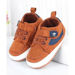 Cute Walk by Babyhug Velcro Closure Solid Color Booties - Brown