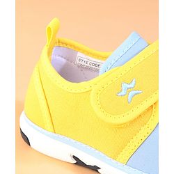 Cute Walk by Babyhug Casual Shoes With Velcro Closure & Dino Applique - Yellow