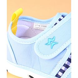 Cute Walk by Babyhug Velcro Closure Checks Casual Shoes With Cow Applique - Light Blue