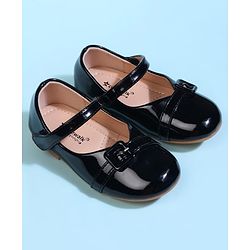 Cute Walk by Babyhug Velcro Closure Solid Ballerina - Black
