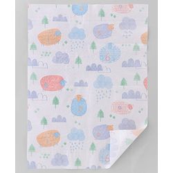 Babyhug Triple Layer Disposable Feeding Bibs Pack of 30| Waterproof| Crumb Catcher Pocket| Travel Friendly| Hygienic & Easy to Wear| Single Use Bibs for 6+ Months Babies