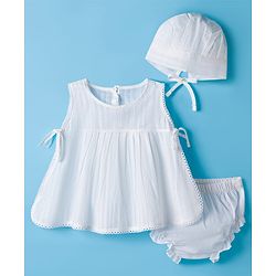 Babyhug 100 % Cotton Sleeveless Solid Coloured  Jhabla with Cap & Panties - White