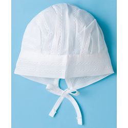 Babyhug 100 % Cotton Sleeveless Solid Coloured  Jhabla with Cap & Panties - White