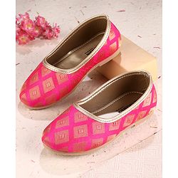 Cute Walk by Babyhug Slip On Mojaris with Design  - Dark Pink