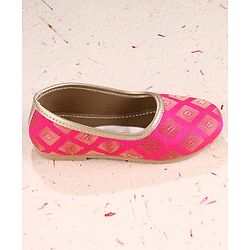 Cute Walk by Babyhug Slip On Mojaris with Design  - Dark Pink