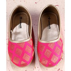 Cute Walk by Babyhug Slip On Mojaris with Design  - Dark Pink