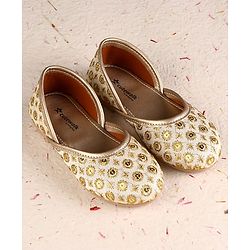 Cute Walk by Babyhug Slip On Mojaris With Sequin Embroidery - Golden