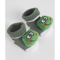 Cute Walk by Babyhug Socks With Frog Applique - Green