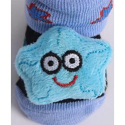 Cute Walk by Babyhug Socks With Star Applique - Blue