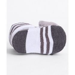 Cute Walk by Babyhug Socks With Animal Applique - Black