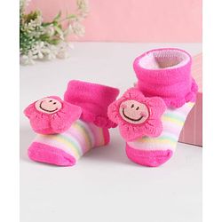 Cute Walk by Babyhug Socks With Star Applique - Pink