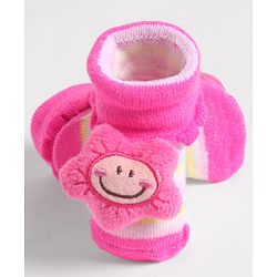 Cute Walk by Babyhug Socks With Star Applique - Pink
