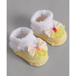 Cute Walk by Babyhug Socks With Bow Applique - Yellow