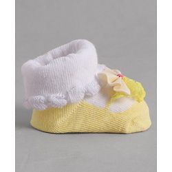 Cute Walk by Babyhug Socks With Bow Applique - Yellow