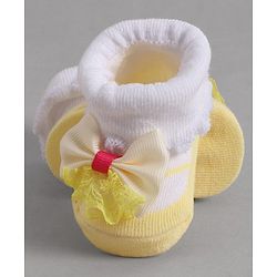 Cute Walk by Babyhug Socks With Bow Applique - Yellow