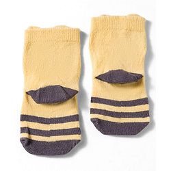 Cute Walk by Babyhug Non Terry Cotton Knit Ankle Length Anti Bacterial Socks With Animal Design Pack Of 3 - Multicolour
