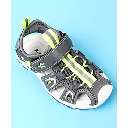 Cute Walk by Babyhug Velcro Closure Solid Sandals - Black
