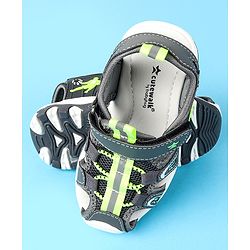 Cute Walk by Babyhug Velcro Closure Solid Sandals - Black