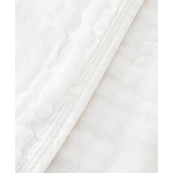 Babyhug 100% Pure Cotton Six Layer Baby Blanket Elephant Print  Super Soft & Absorbent Cotton Bamboo Blend Quilt Lightweight Breathable Gentle on Baby Skin 024 Months 520 g - White