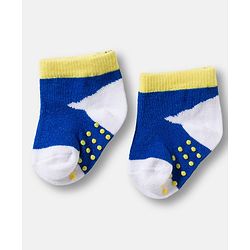 Cute Walk by Babyhug Non Terry Knit Ankle Length Anti Bacterial Anti Skid Socks With Cloud Print Pack Of 3 - Blue Red & Light Blue