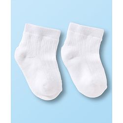 Cutewalk by Babyhug Non Terry Ankle Length Anti-Bacterial Socks With Star Design Pack of 3 - White